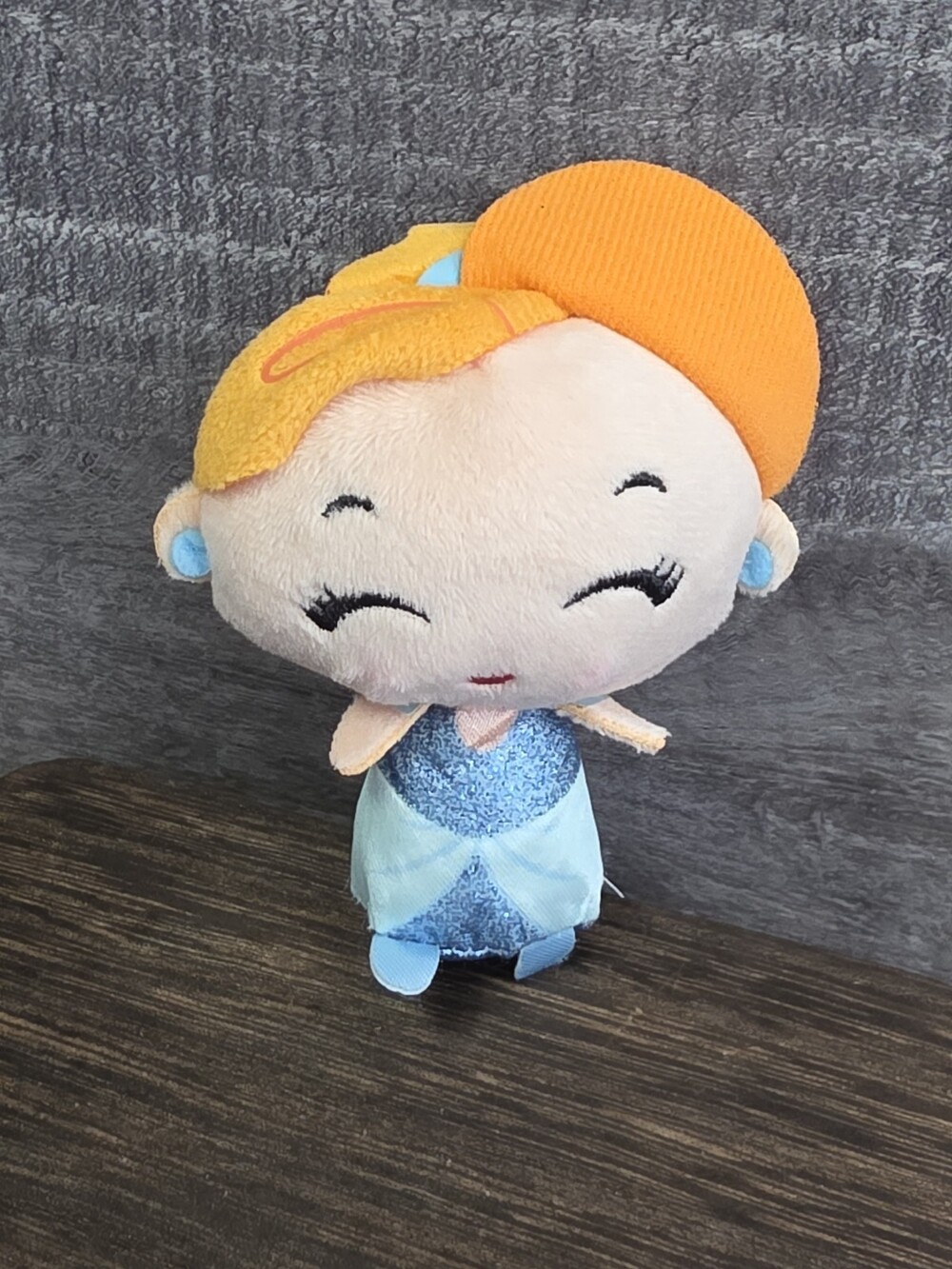 Series 2 Disney Princess Surprise Mini Plush Cinderella g63e